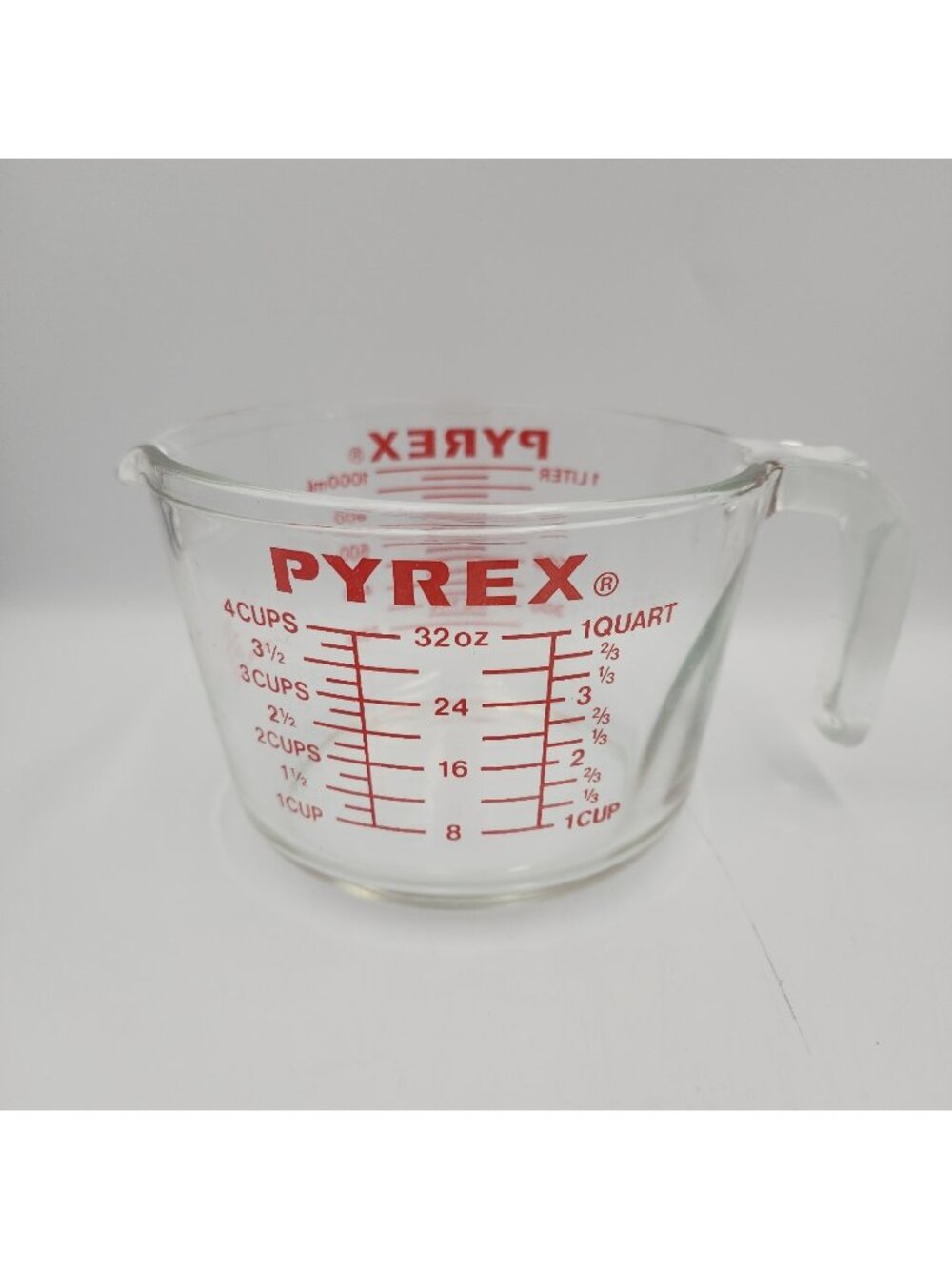 PYREX Measuring Cup Glass Pour Spout 4 Cup 1 Quart Red Letters